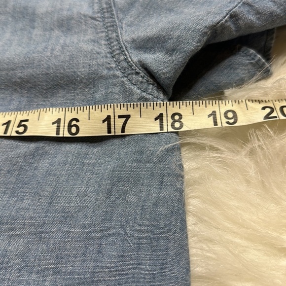 Women’s Denim 3/4 sleeve top size Small - Picture 6 of 8